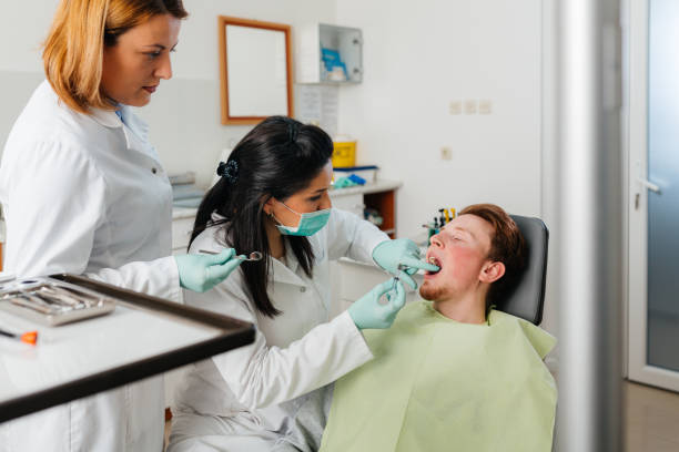 Best Emergency Care for Gum Disease in Almont, MI